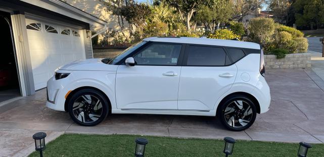 2023 kia soul gt-line