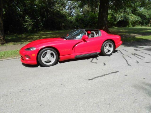 1992 dodge viper 2812 miles red convertible v-10 cyl automatic