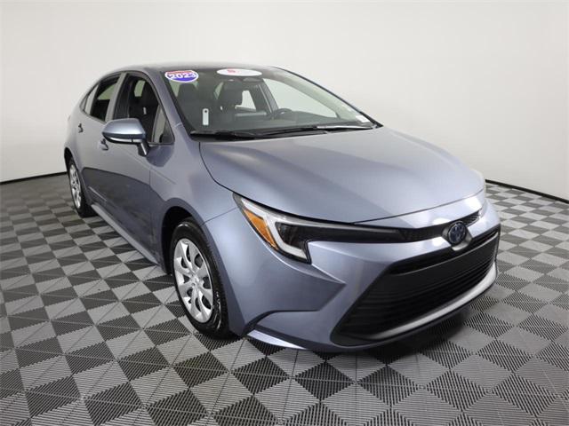 2023 toyota corolla hybrid le
