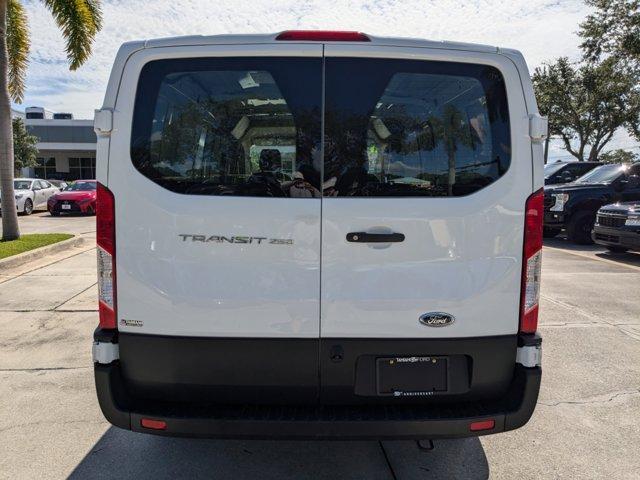 2021 ford transit-250 base