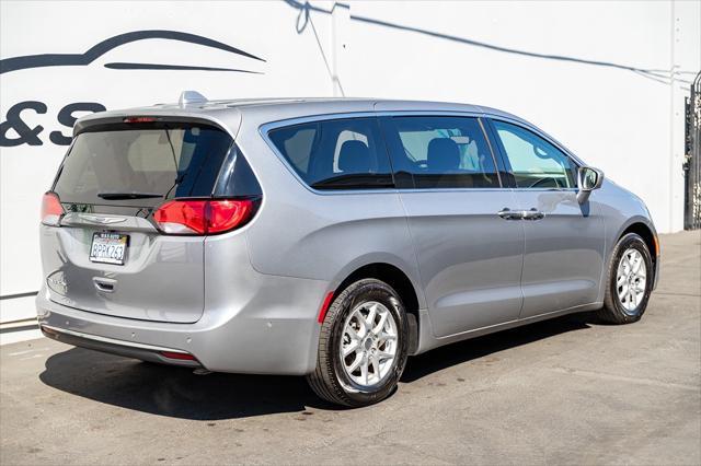 2020 chrysler pacifica touring