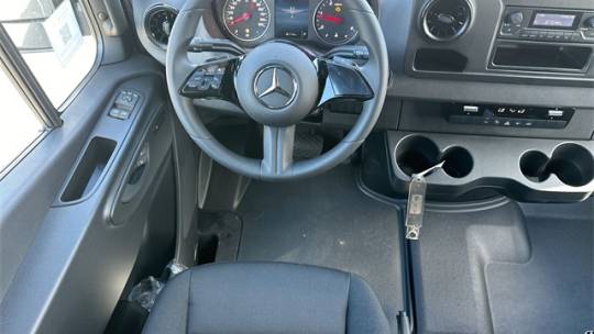 2025 Mercedes-Benz Sprinter