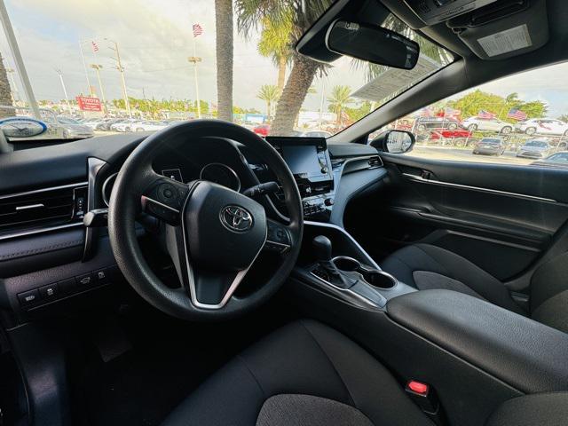 2021 toyota camry le