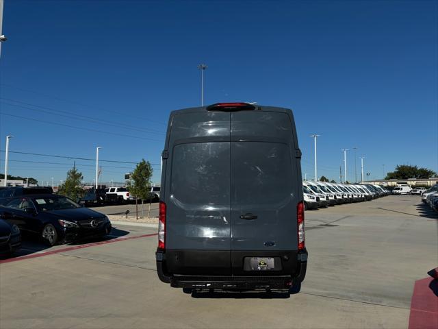 2020 ford transit-250 base