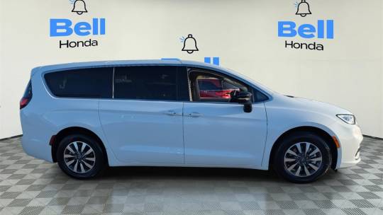 2024 Chrysler Pacifica