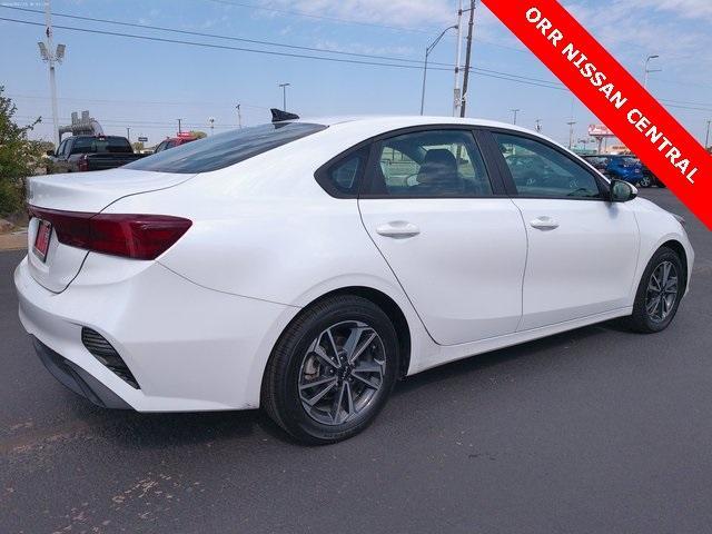 2023 kia forte lxs