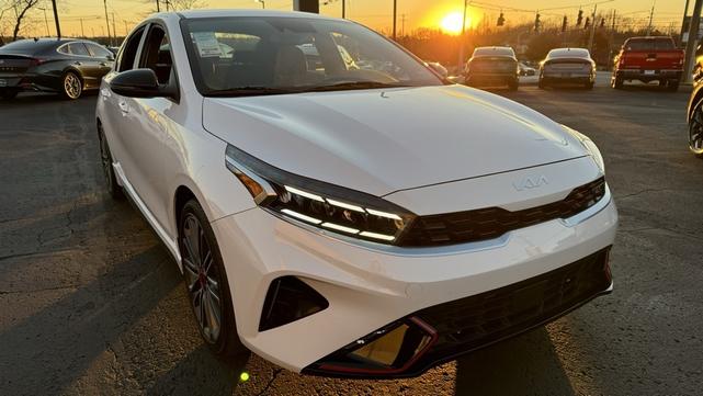2023 kia forte gt