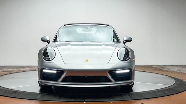 2022 porsche 911 carrera s