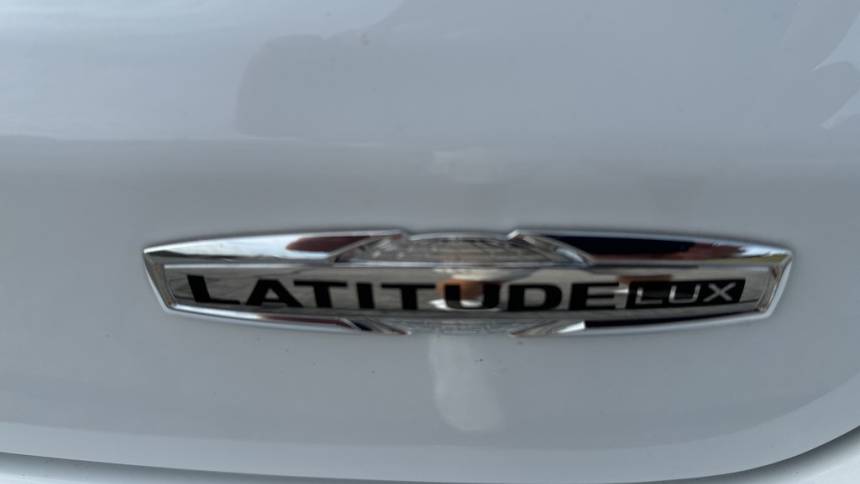 2022 jeep compass latitude lux