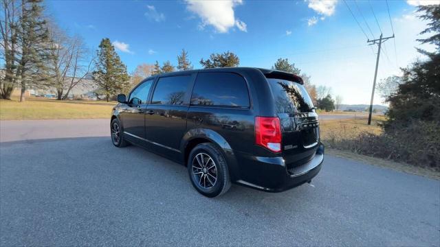 2018 dodge grand caravan se