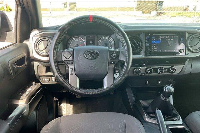 2017 toyota tacoma trd sport in mayfair, illinois