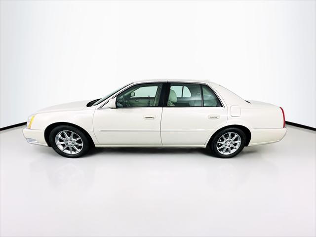 2010 cadillac dts base