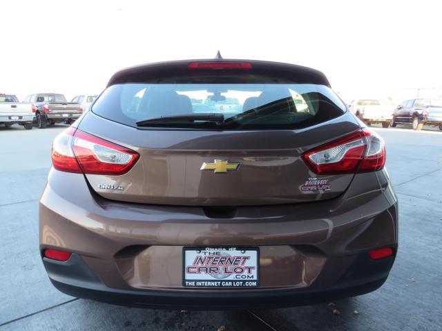 2019 chevrolet cruze ls