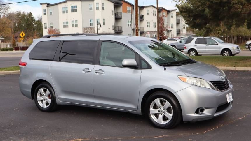 2014 toyota sienna
