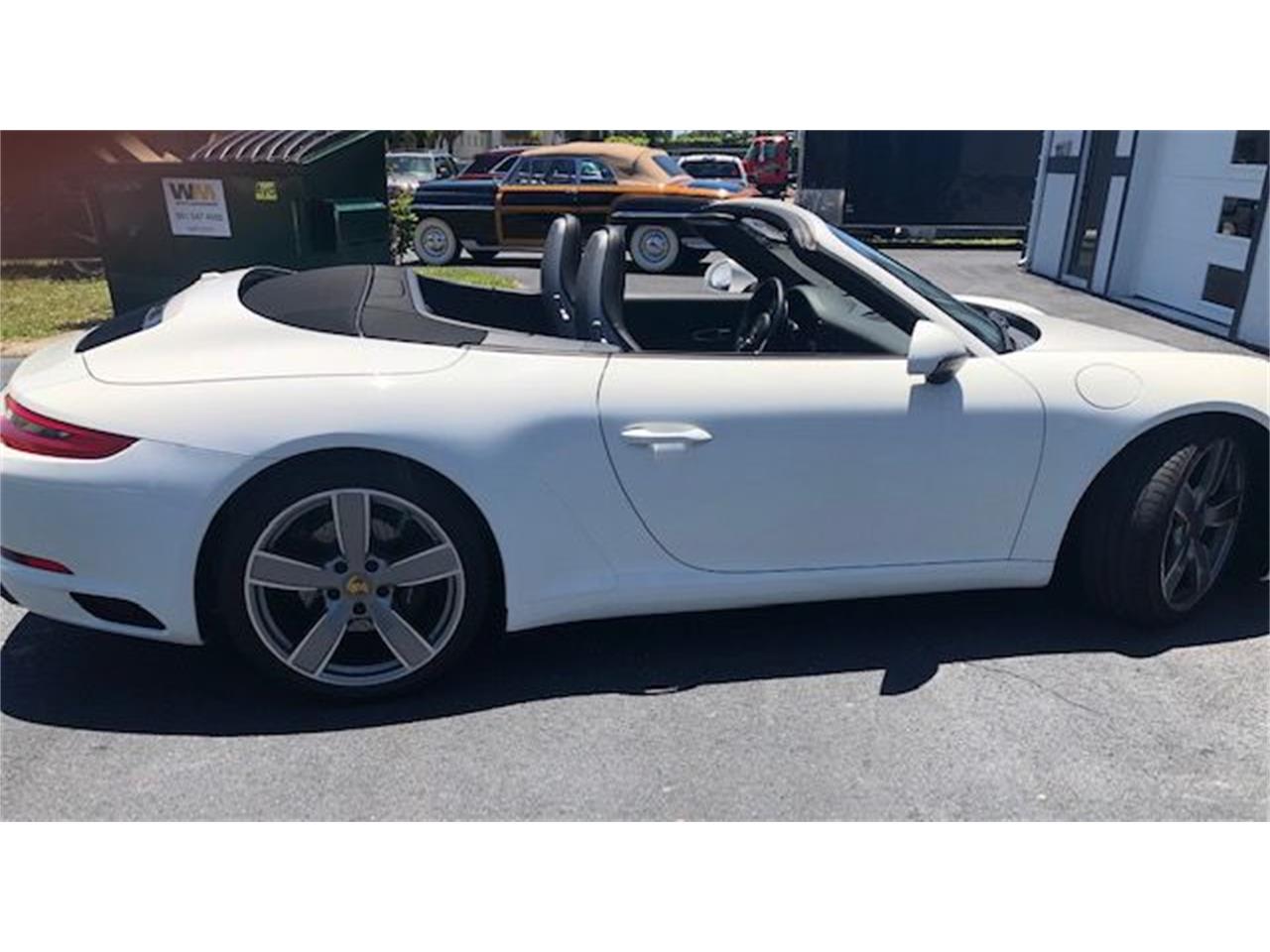 2017 porsche 911