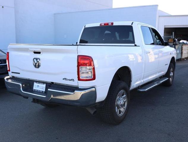 2022 ram 2500 big horn crew cab 4x4 64' box