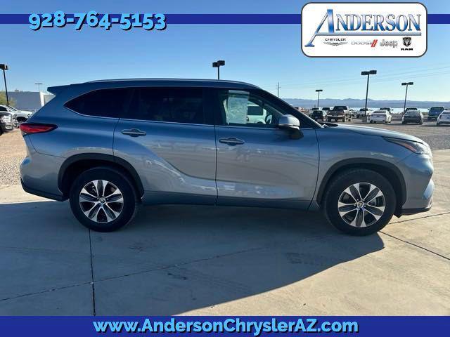 2023 toyota highlander xle