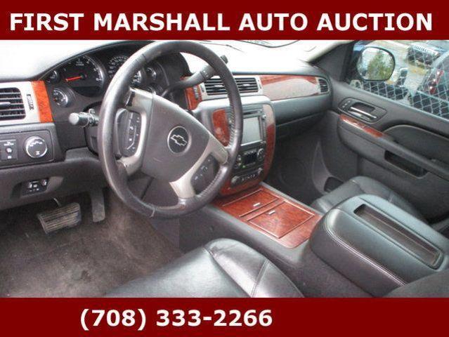 2012 chevrolet avalanche ls