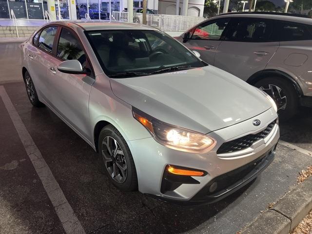 2021 kia forte lxs