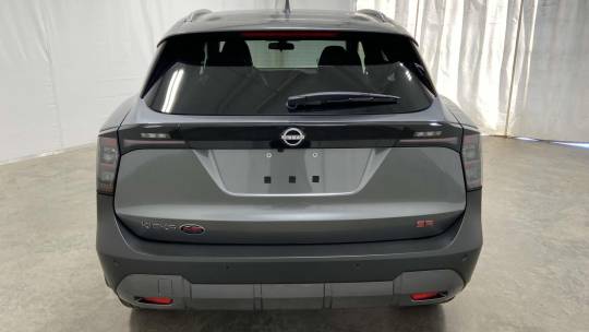 new 2025 nissan kicks sr fwd