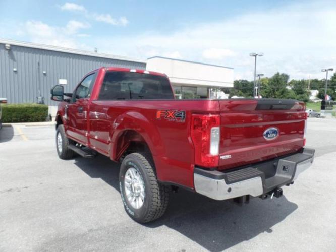 2018 ford f-250 super duty xlt 4x4 xlt 2dr regular cab 8 ft. lb pickup for sale in martinsburg, west virginia