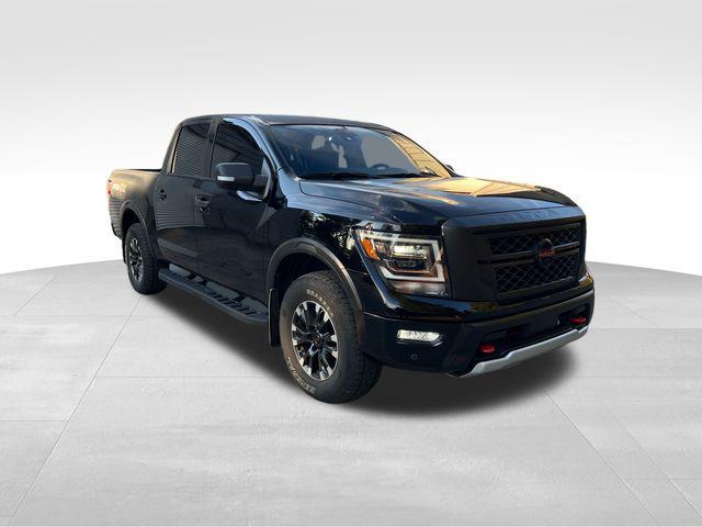 2022 nissan titan pro-4x