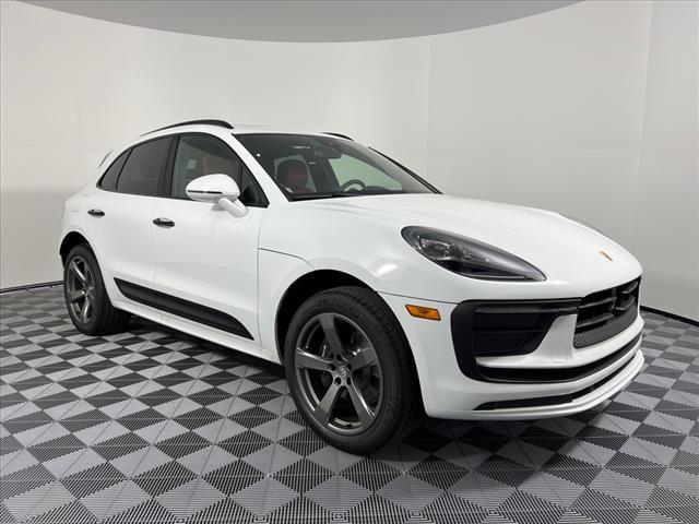 2024 porsche macan base