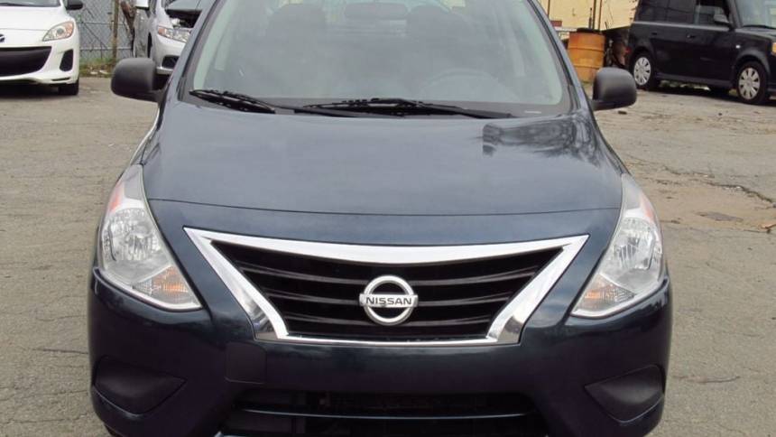 2015 nissan versa