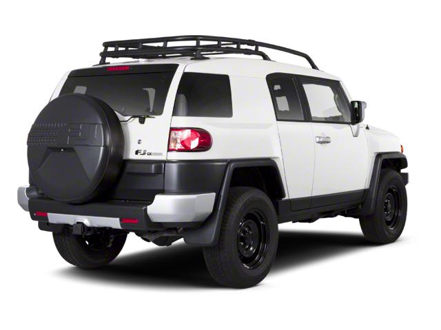2013 toyota fj cruiser base