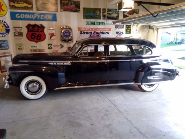 1941 buick series 90 limited 6 passenger touring sedan