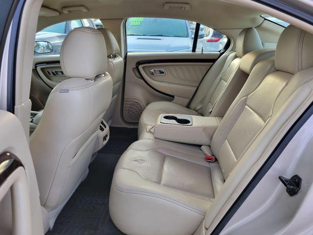 2017 ford taurus limited