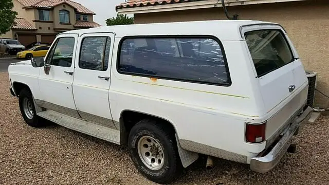 1973 chevrolet suburban, 2wd, 454 big block, great project vehicle