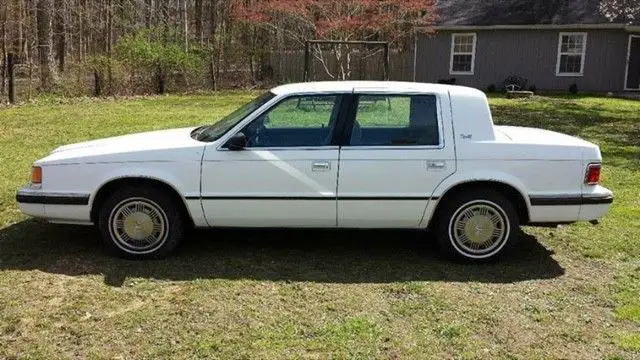 1990 dodge dynasty needs trans!