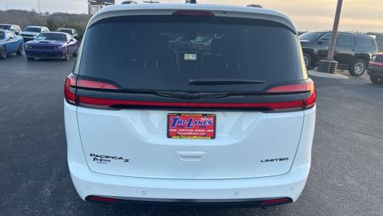 2024 Chrysler Pacifica