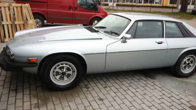 jaguar xjs coupe veteran v12 5,3 liters silver leather seats