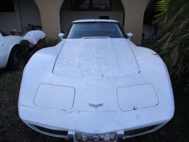 1977 corvette $1 no reserve
