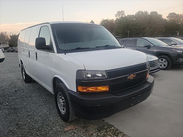 2020 chevrolet express 2500 rwd 2500 regular wheelbase wt