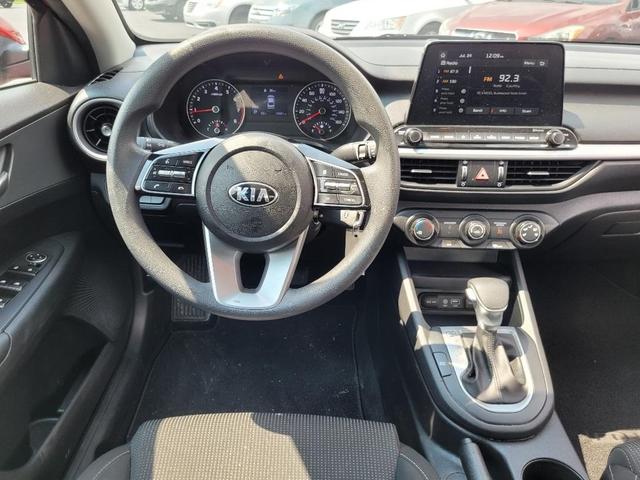 2021 kia forte lxs