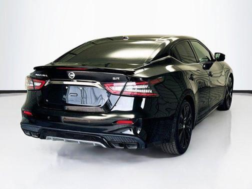 2019 nissan maxima