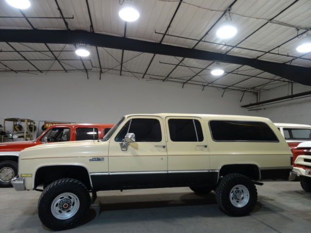 rare 1985 gmc suburban high sierra 4x4, 2500, 3/4 ton, 4-speed transmission