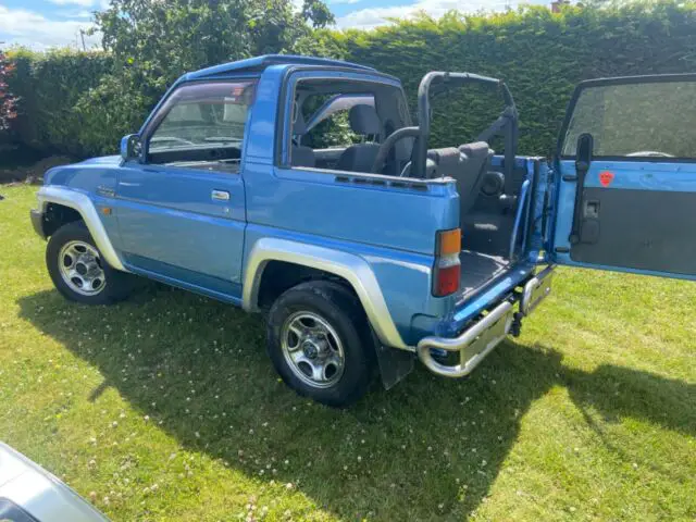 1980 daihatsu rocky convertible blue 4wd manual