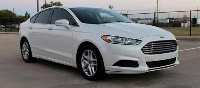 2017 ford fusion se
