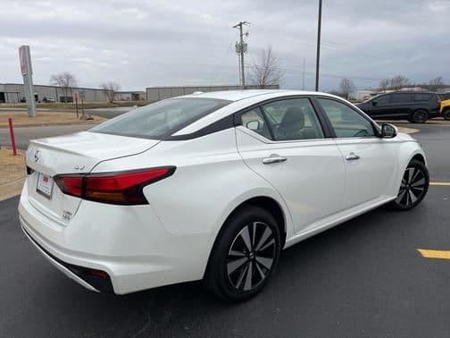 2022 nissan altima 2.5 sv in albion, arkansas