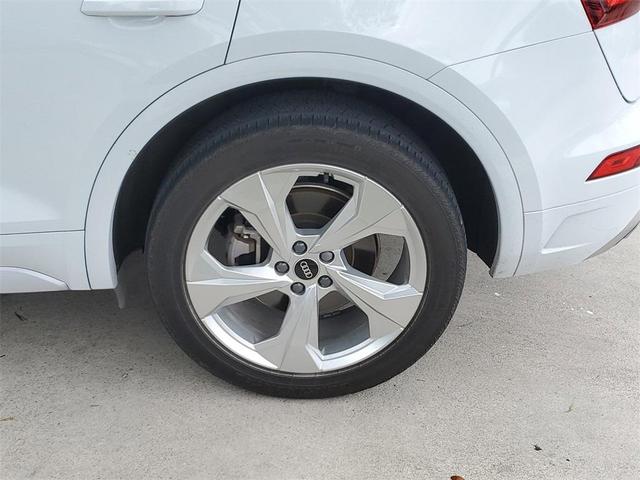 2022 audi q5 45 s line premium plus