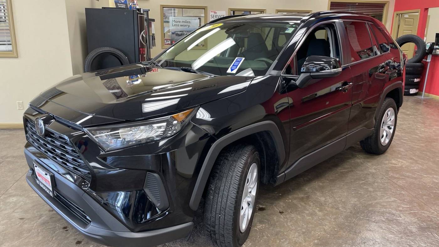 2020 toyota rav4 le