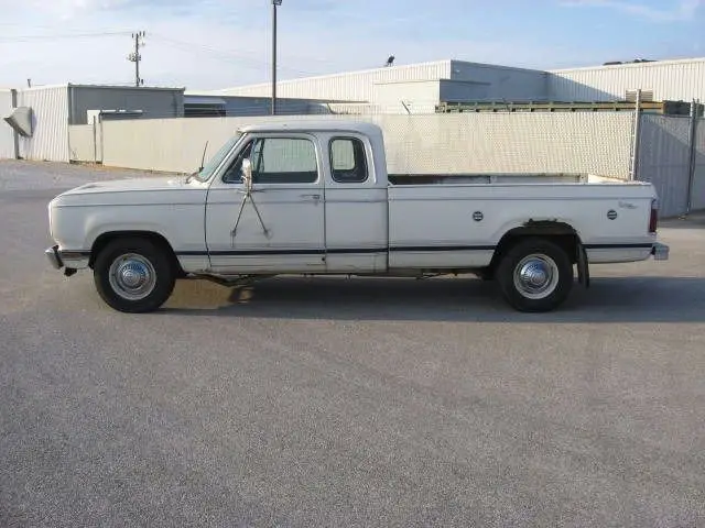 77 dodge d200 extended cab club cab pickup 440 auto trans a/c factory big block