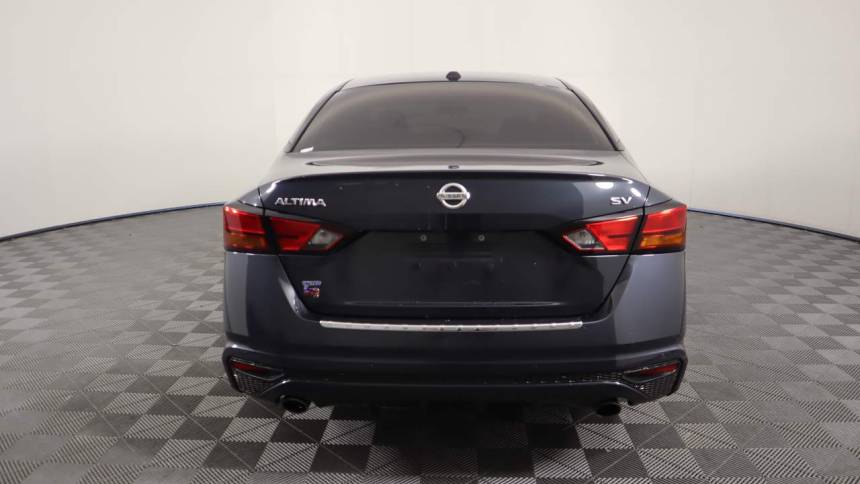 2021 nissan altima 2.5 sv