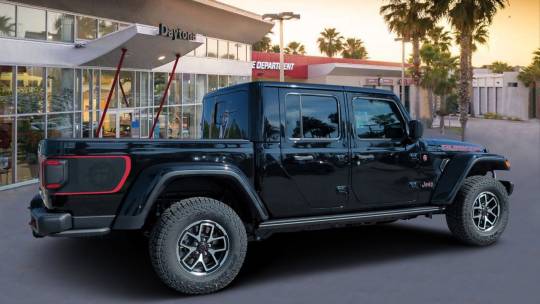 2024 Jeep Gladiator