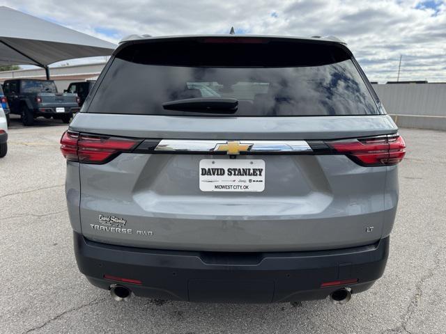 2023 chevrolet traverse lt cloth