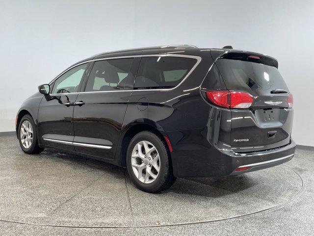 2017 chrysler pacifica t mulliner